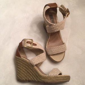 Steve Madden cream & brown platform wedges